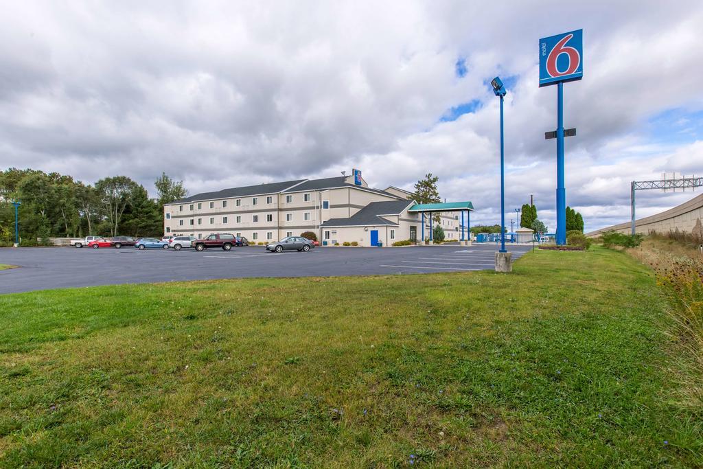 Motel 6-Baraboo, Wi - Lake Delton-Wisconsin Dells Kültér fotó